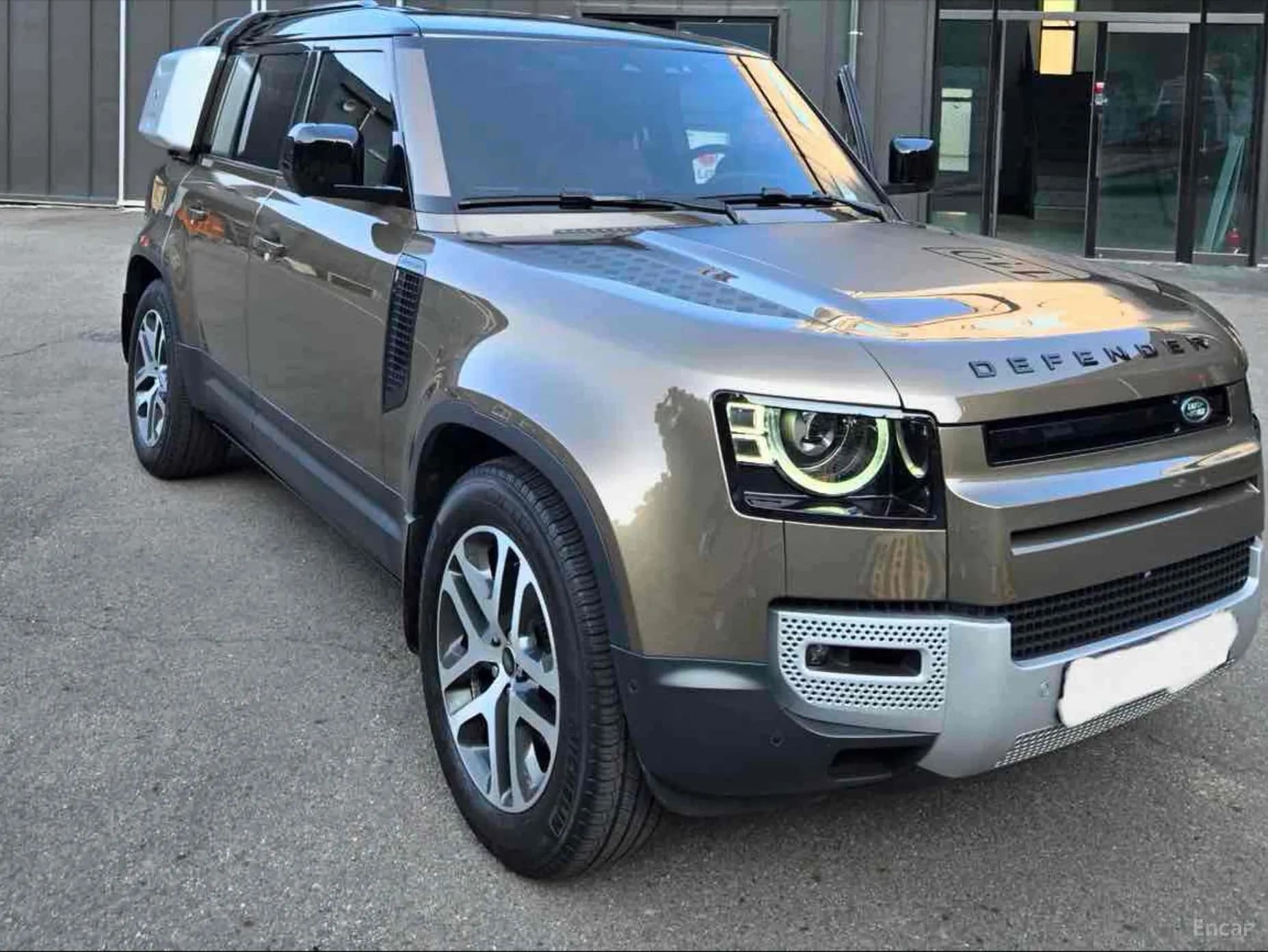Defender (L663)