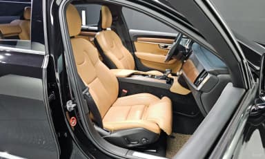 S90