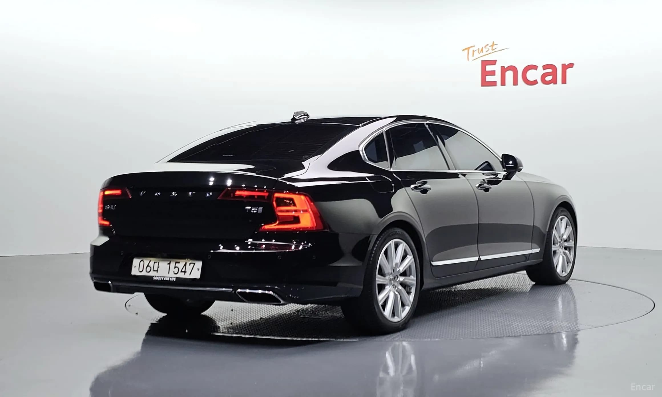 S90