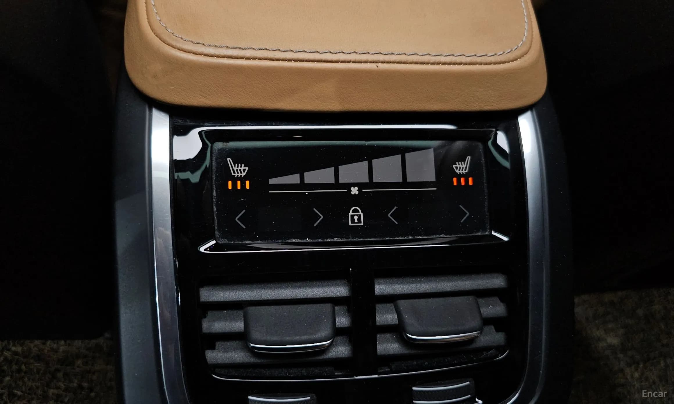 S90