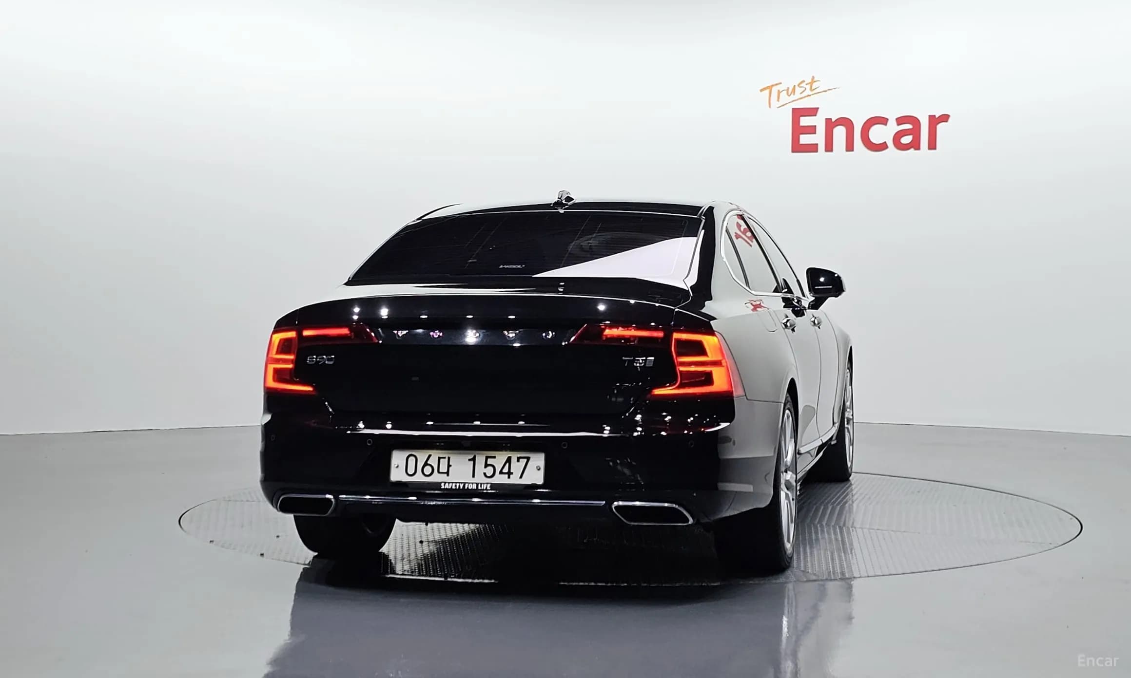 S90