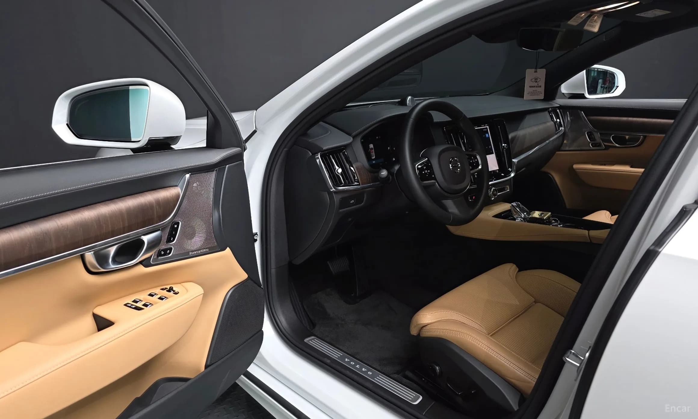 S90