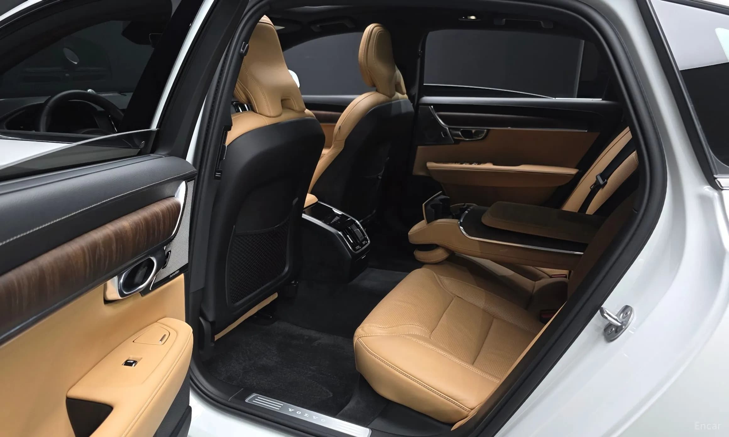 S90
