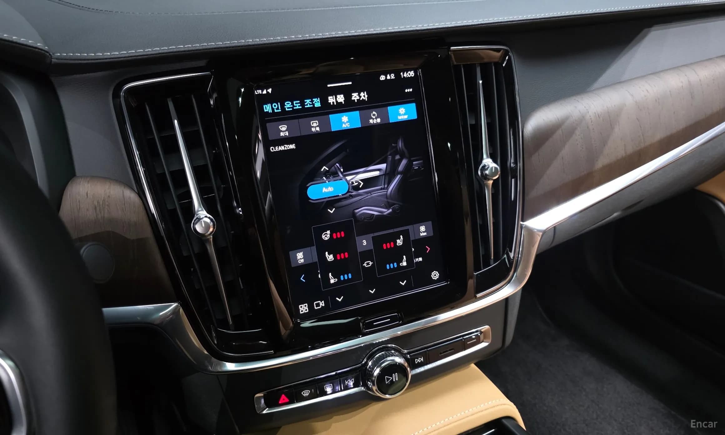 S90