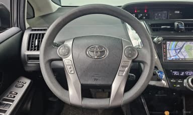 Prius V