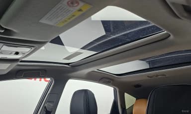 Prius V