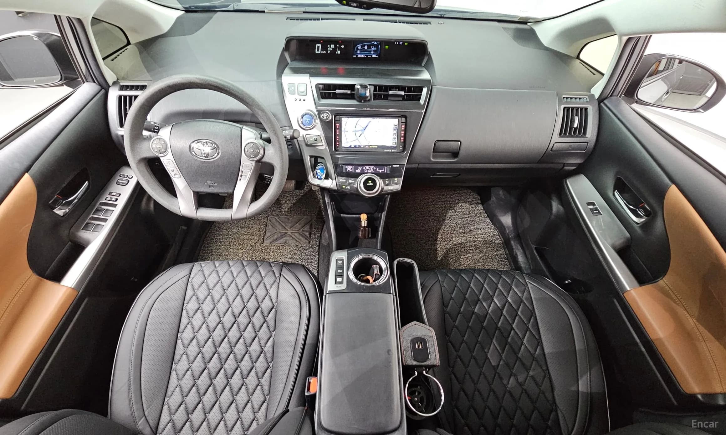 Prius V