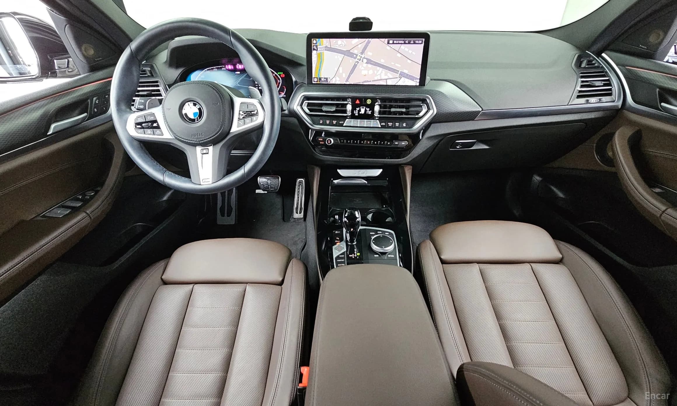 X4 (G02)