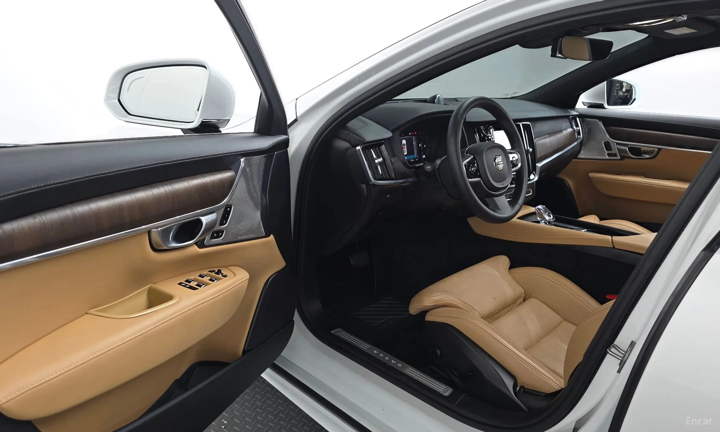 S90
