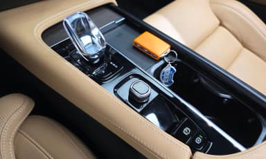 S90