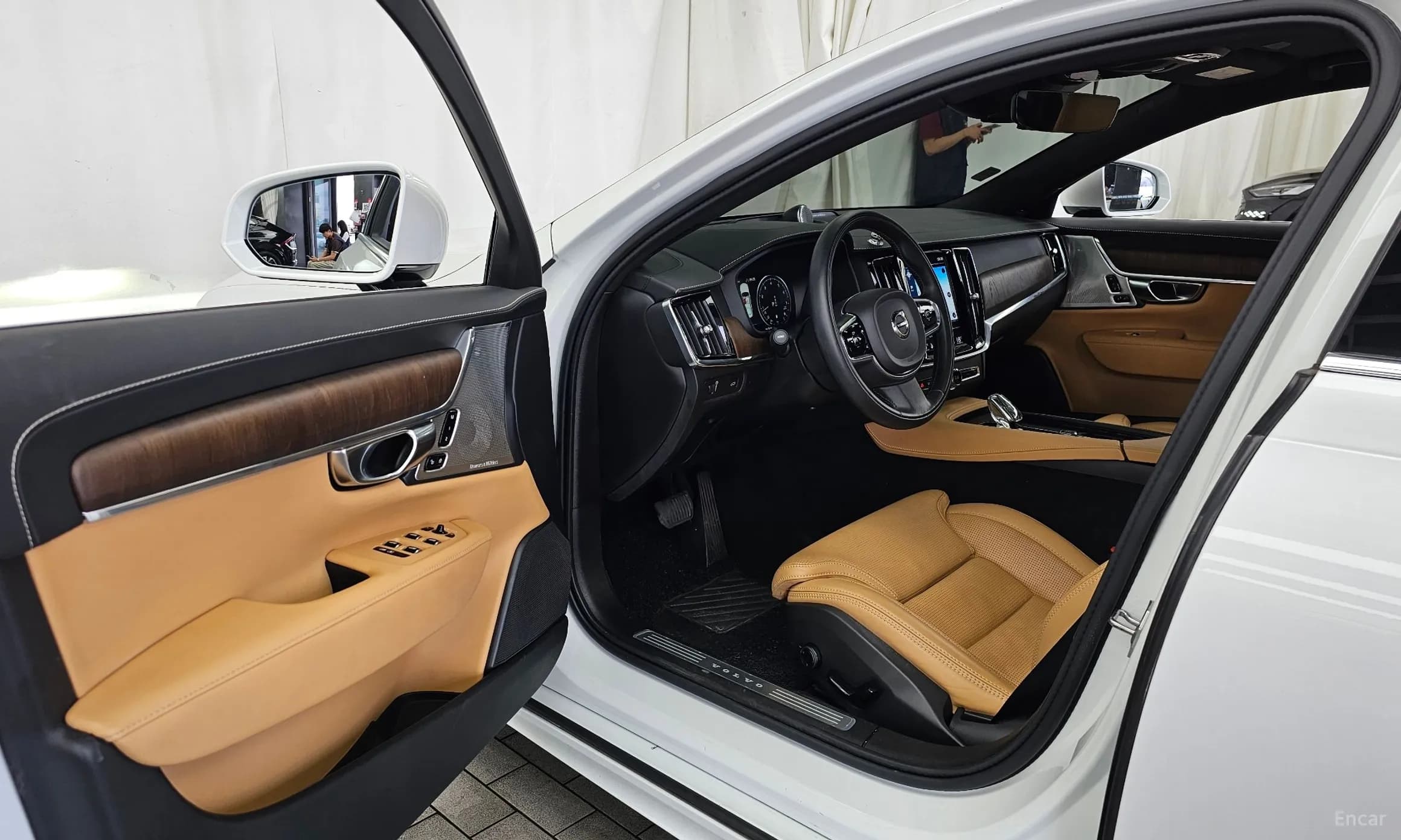S90