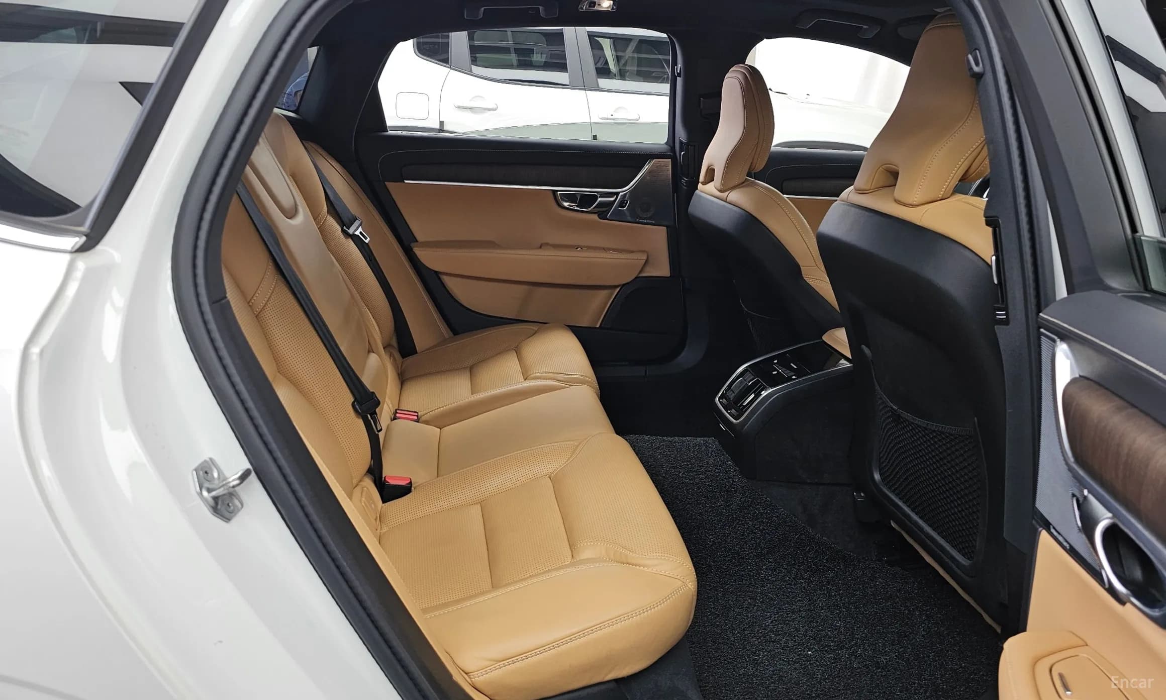 S90
