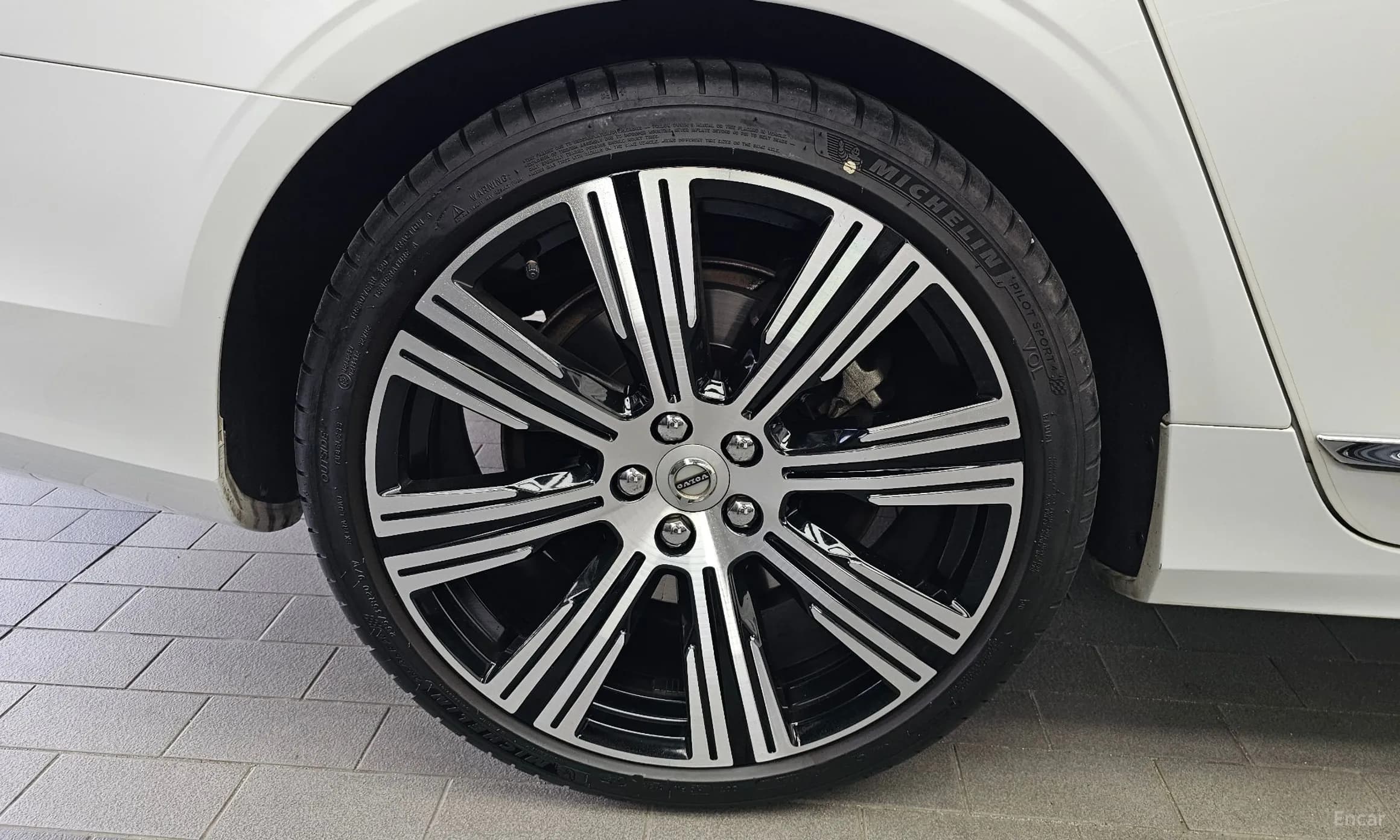 S90