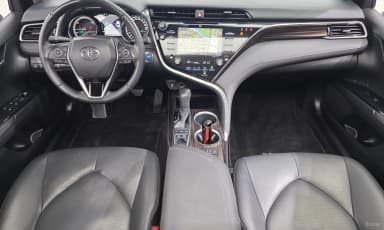 Camry (XV70)