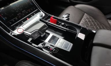 S8 (D5)