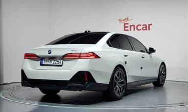5 Series (G60)
