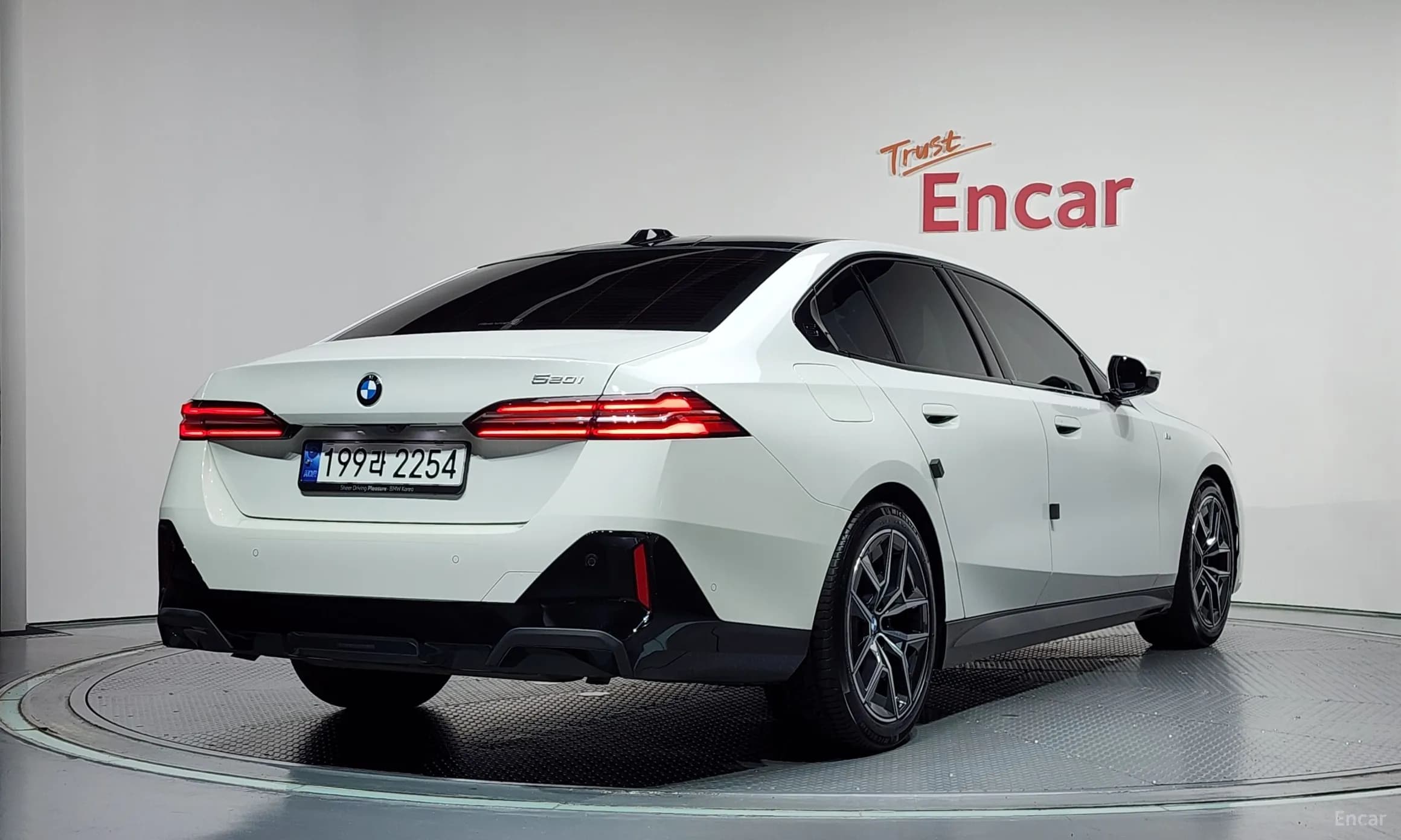 5 Series (G60)