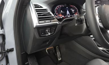 X4 (G02)