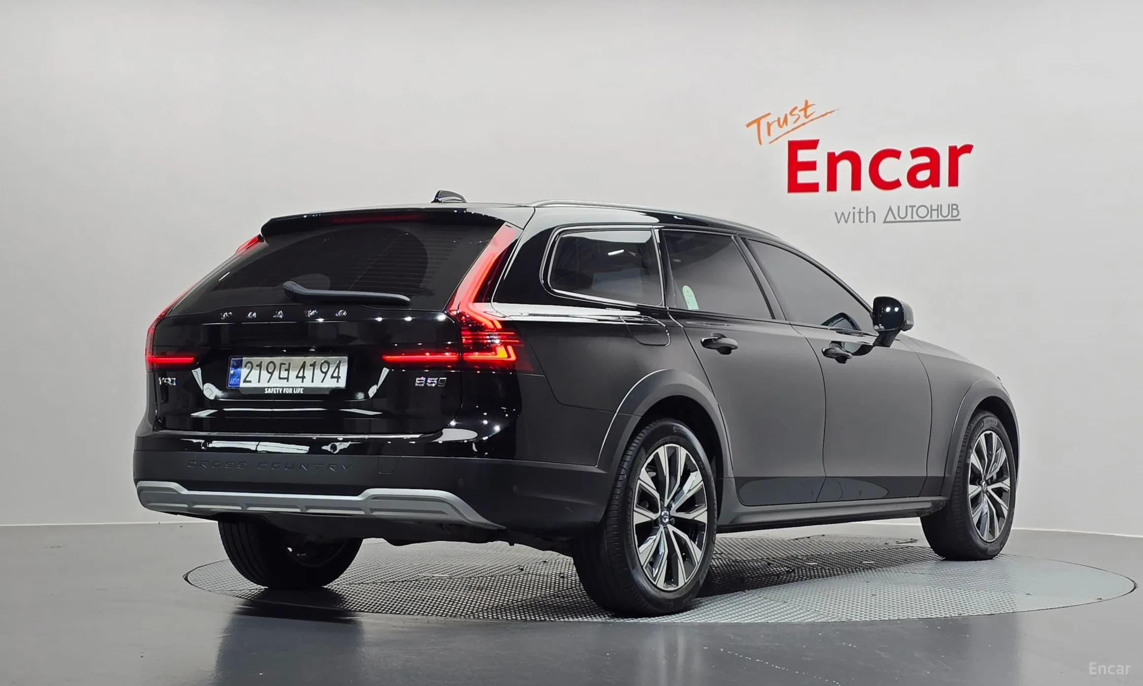 V90 Cross Country