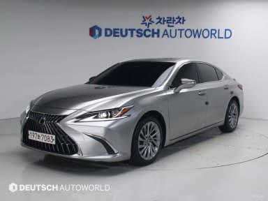 ES300h 7th Generation