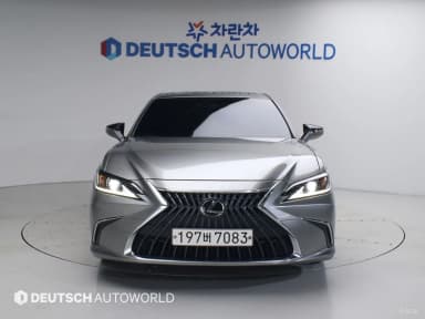 ES300h 7th Generation