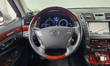 LS460