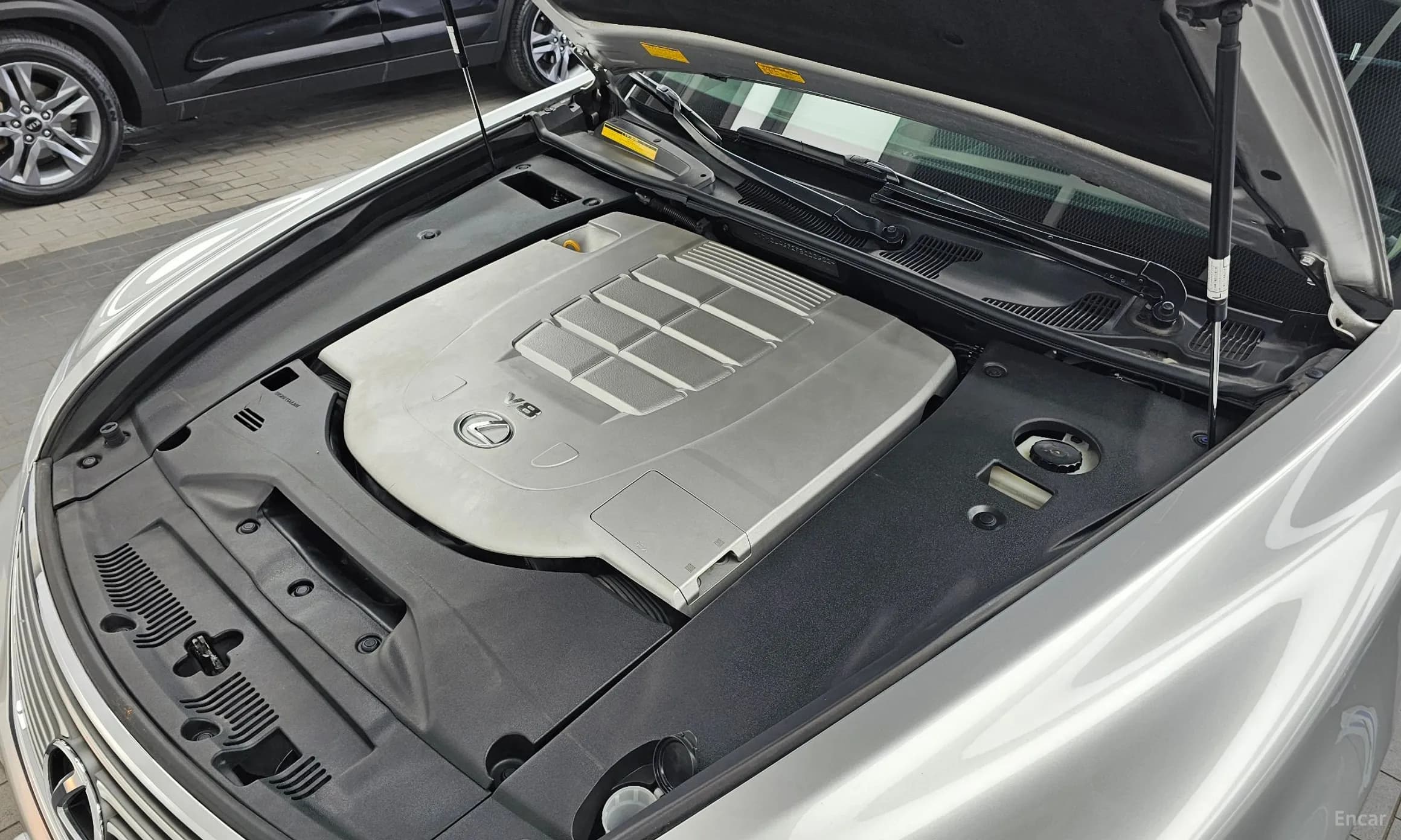 LS460