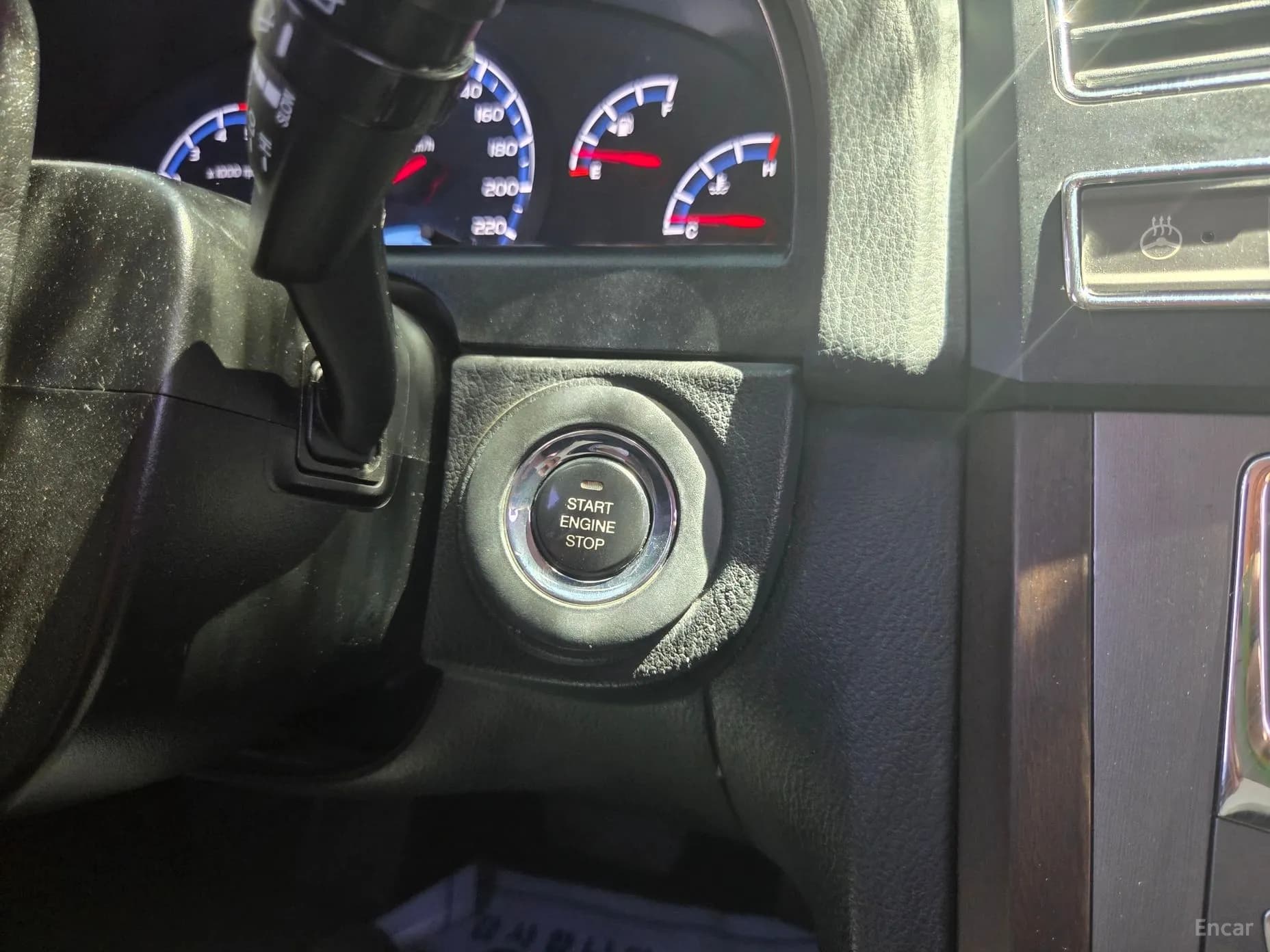 Rexton W