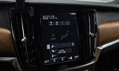 S90
