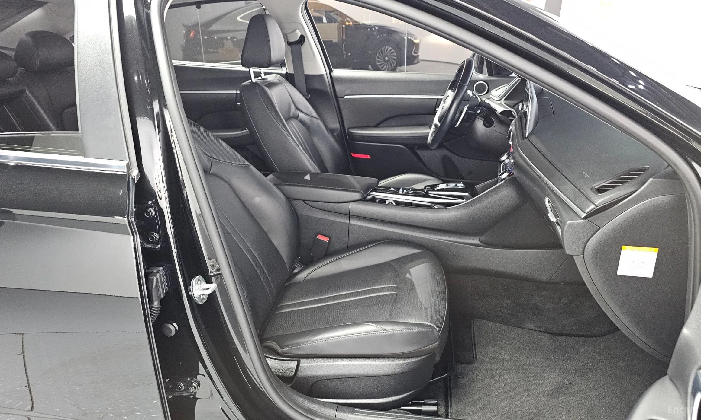Sonata Hybrid (DN8)