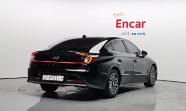 Sonata Hybrid (DN8)
