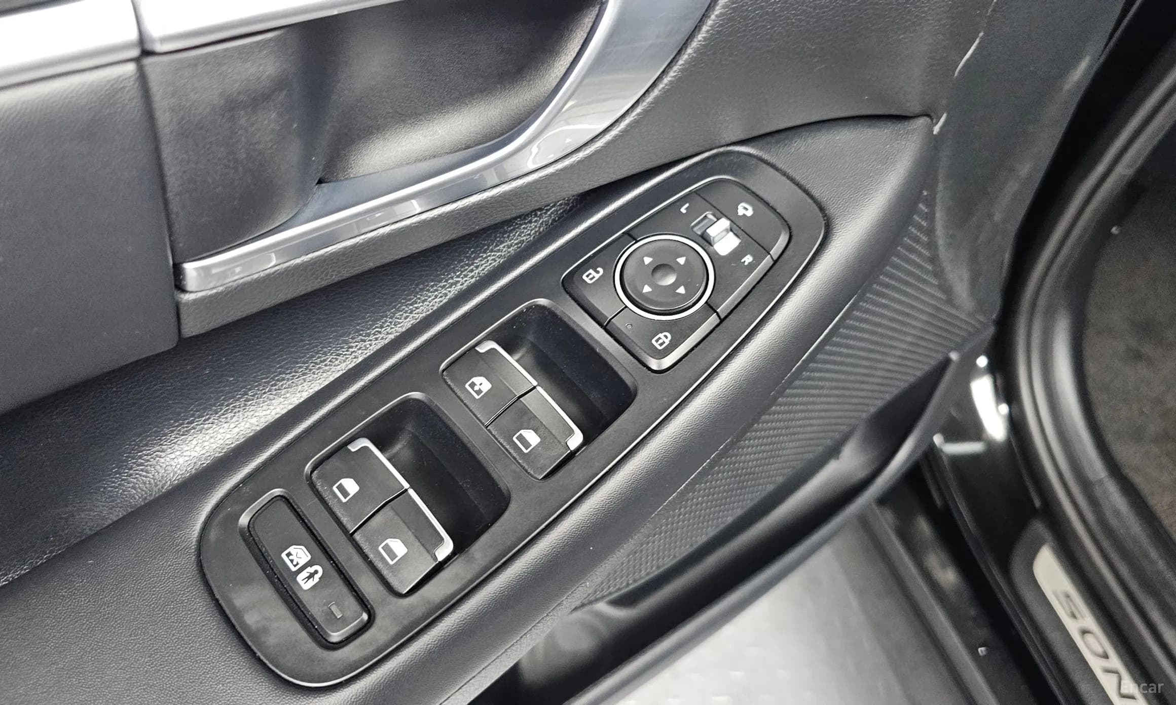 Sonata Hybrid (DN8)