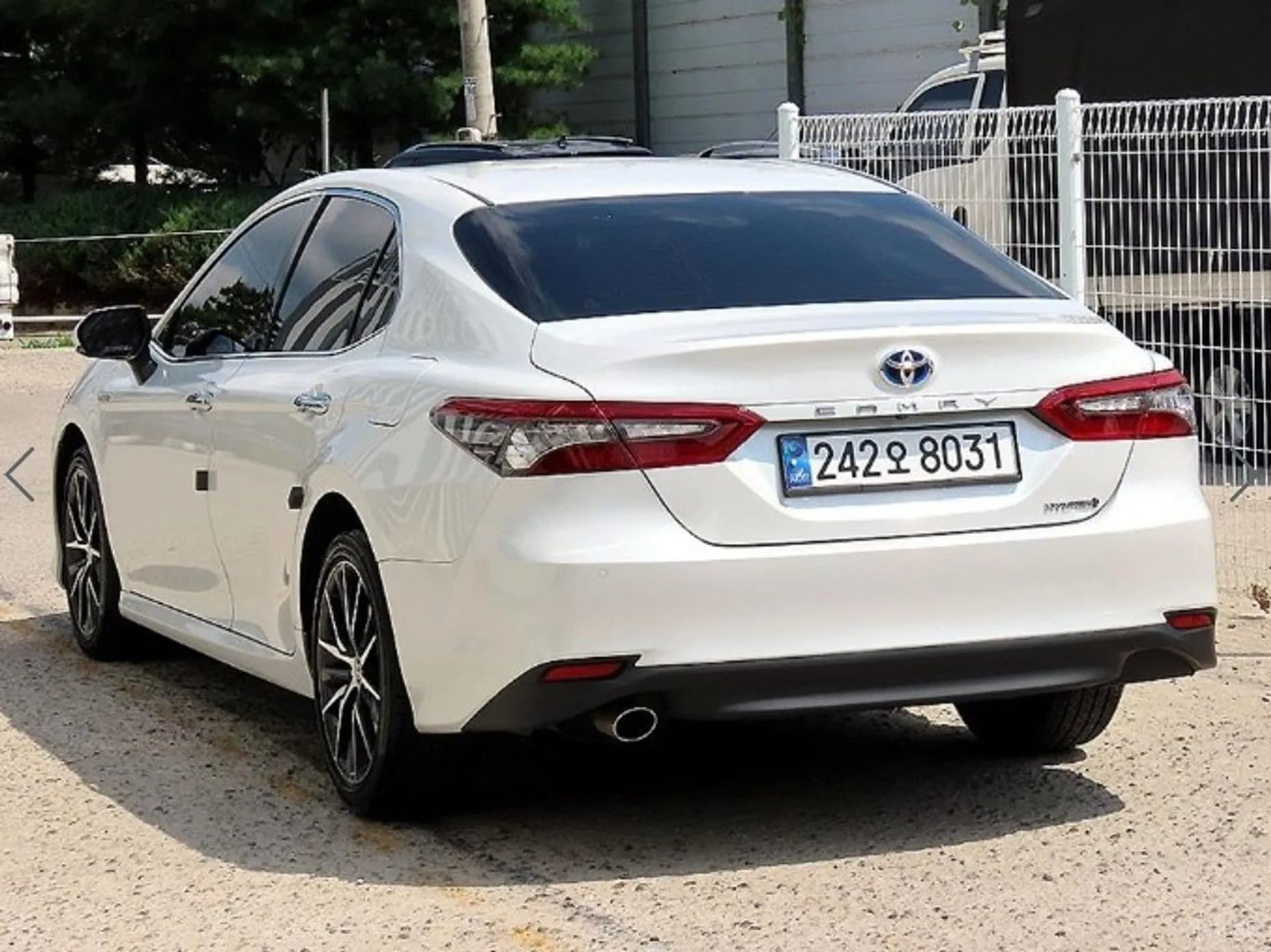 Camry (XV70)