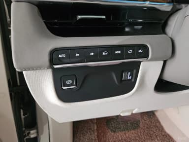 Escalade 5th Generation
