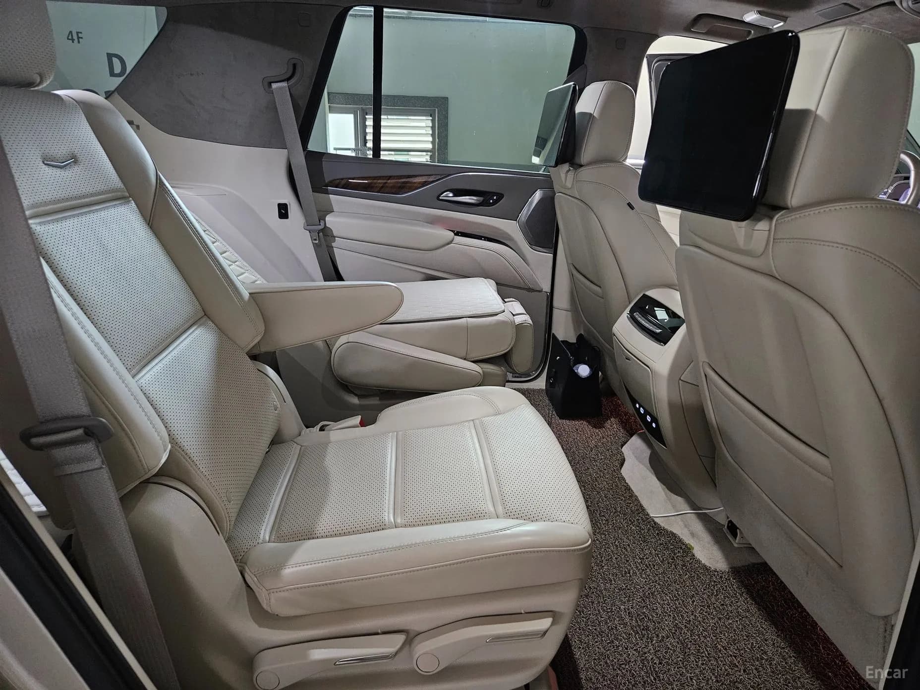 Escalade 5th Generation