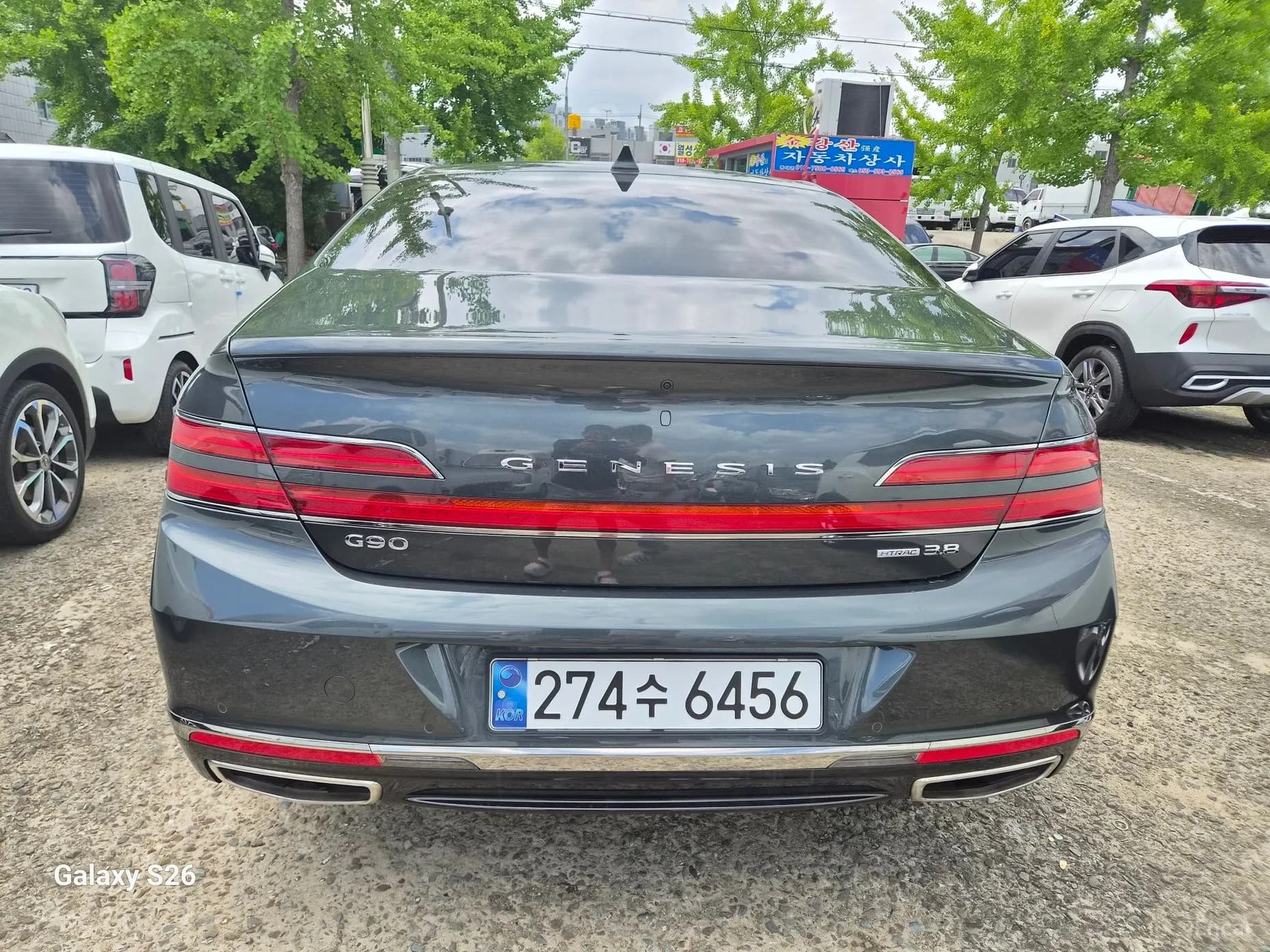 G90