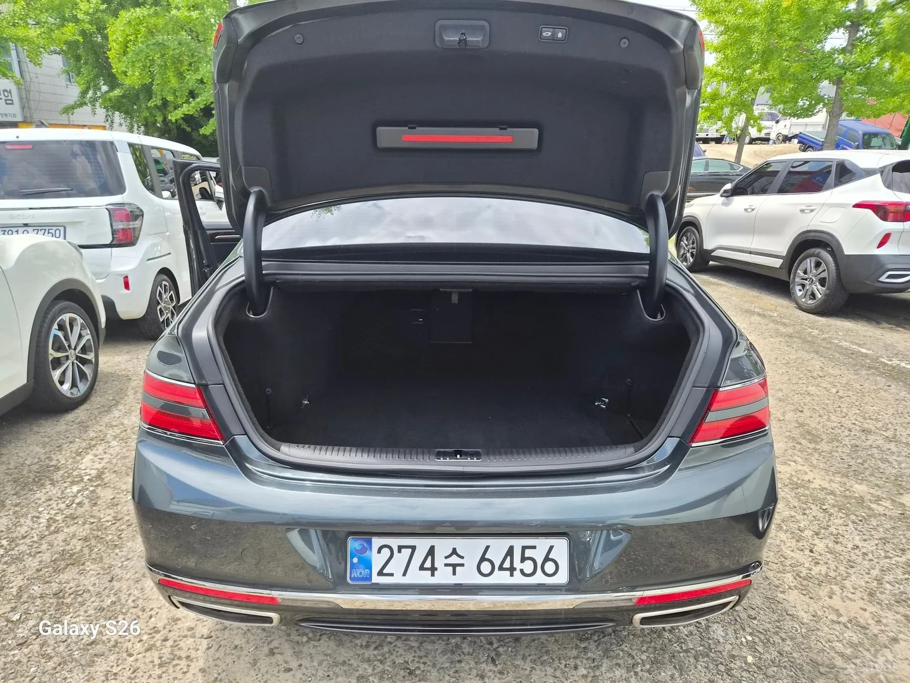 G90