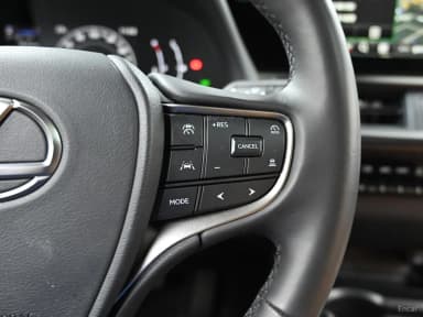 UX300h