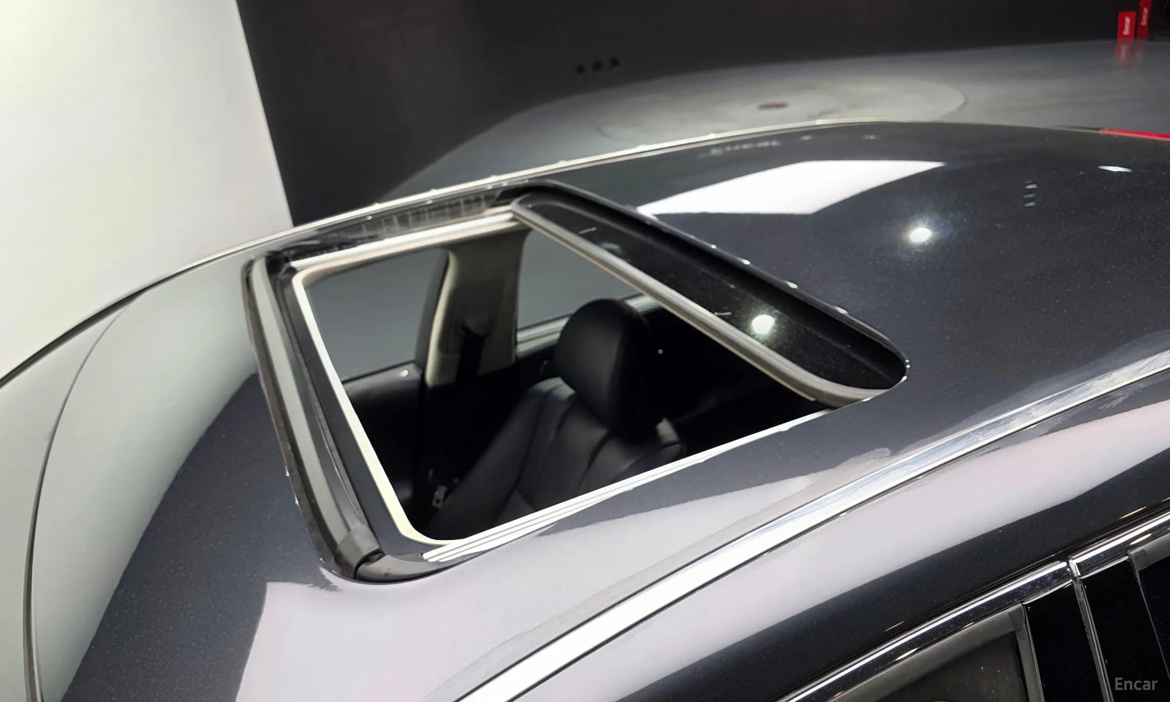 LS600hL