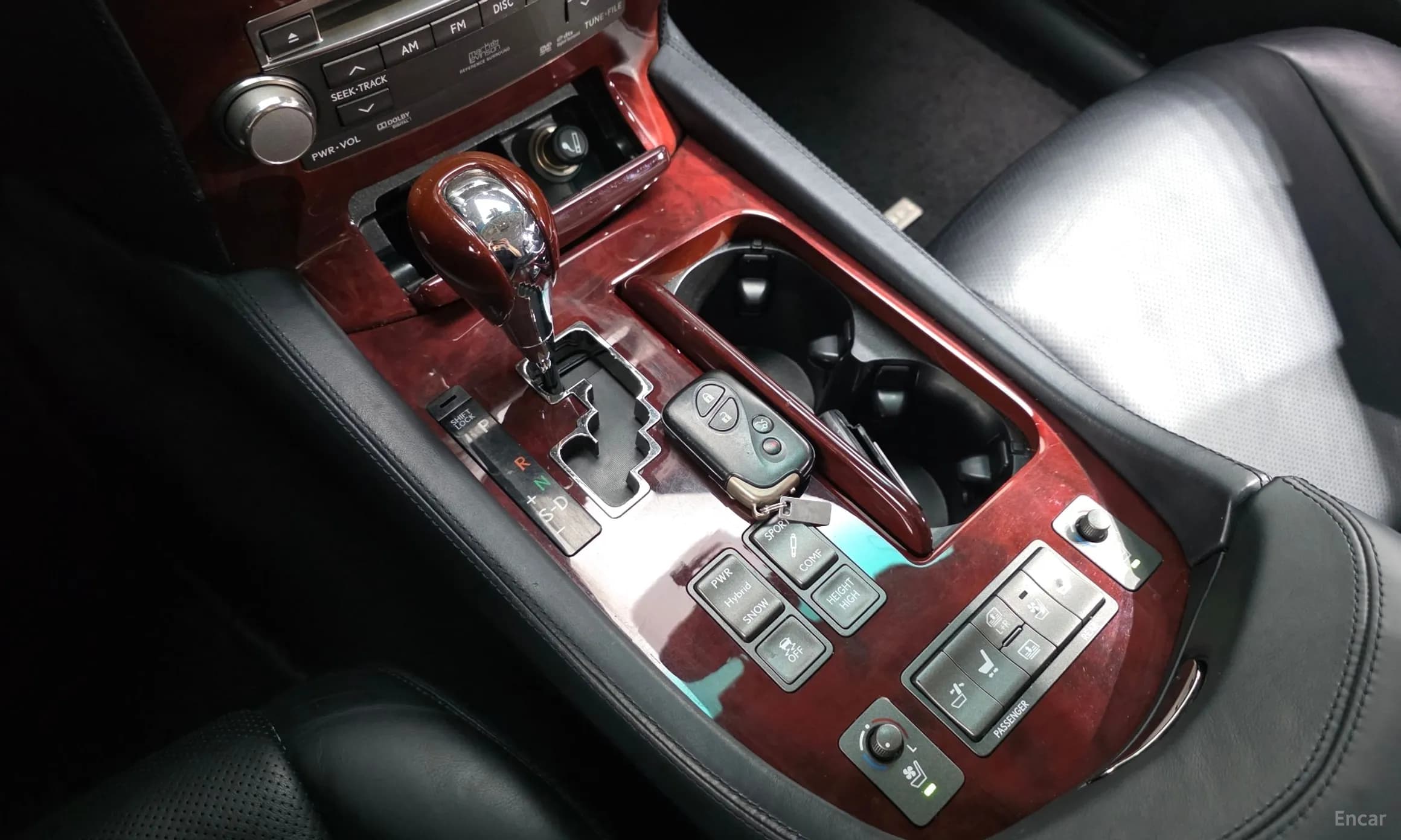 LS600hL