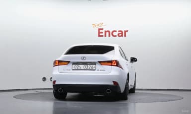 New IS200t