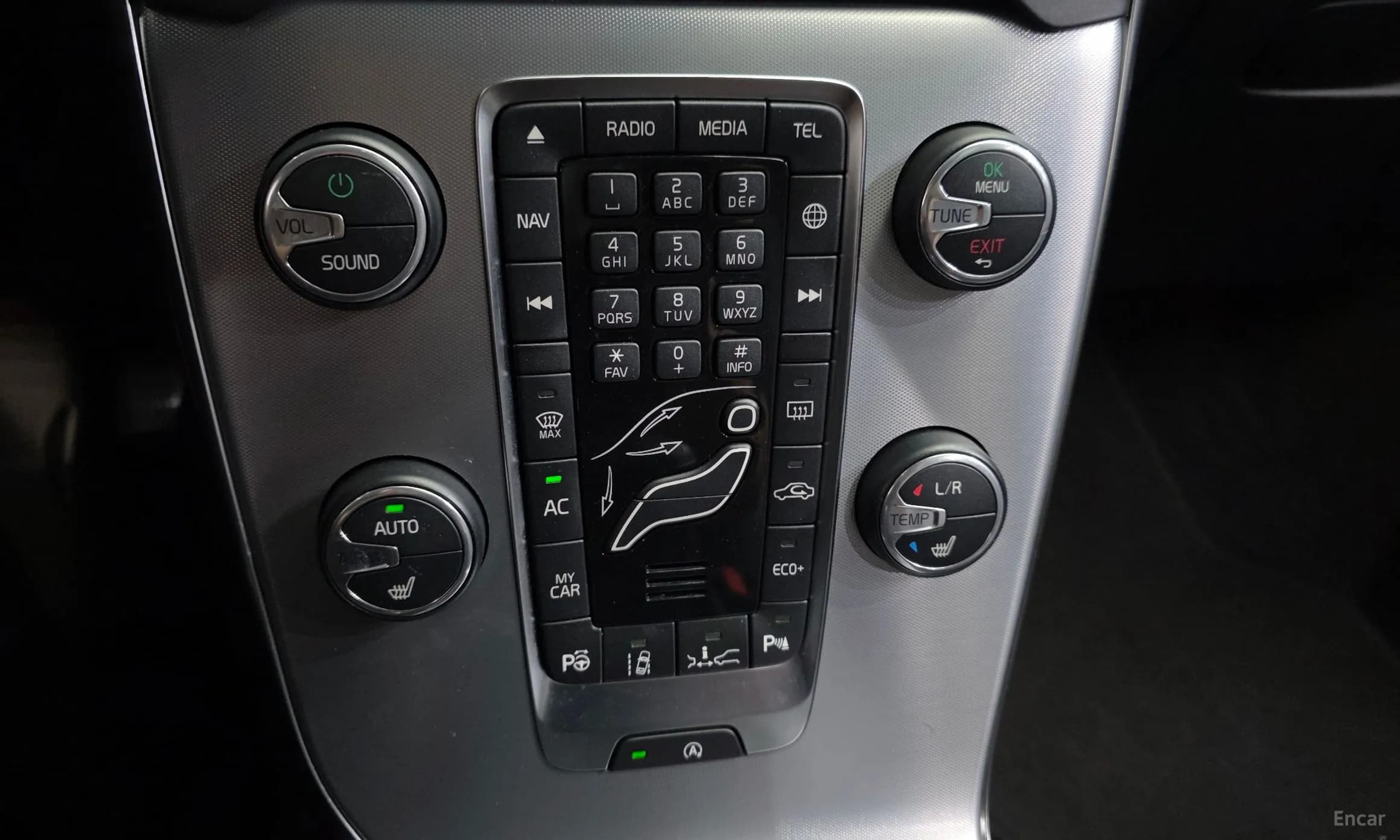 V40 Cross Country