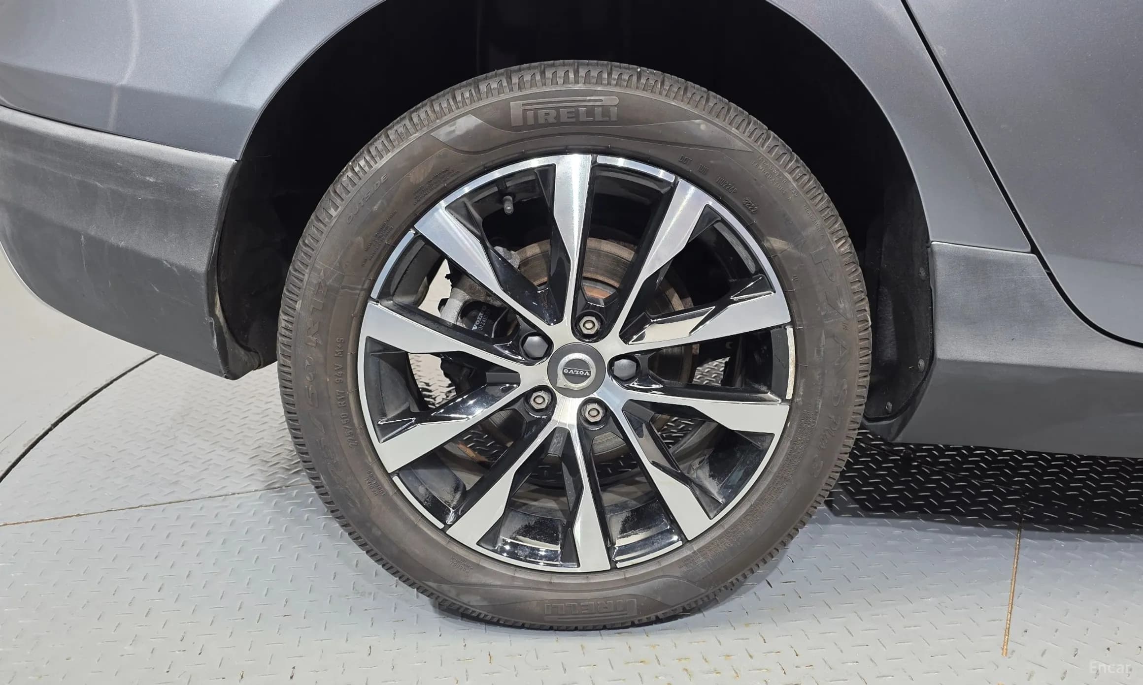 V40 Cross Country