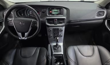 V40 Cross Country