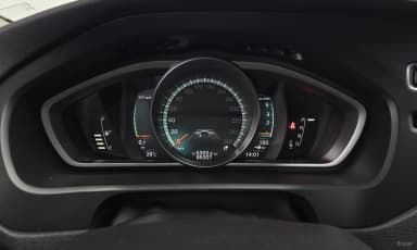 V40 Cross Country