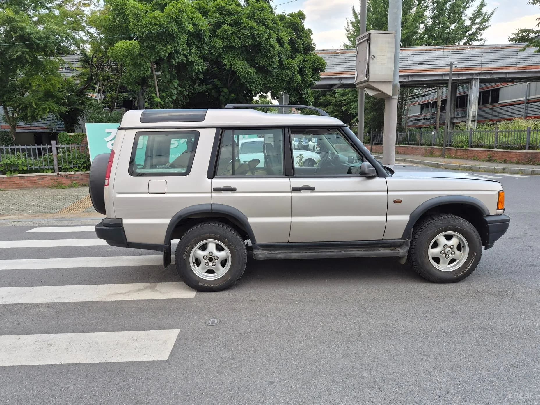 Discovery 2