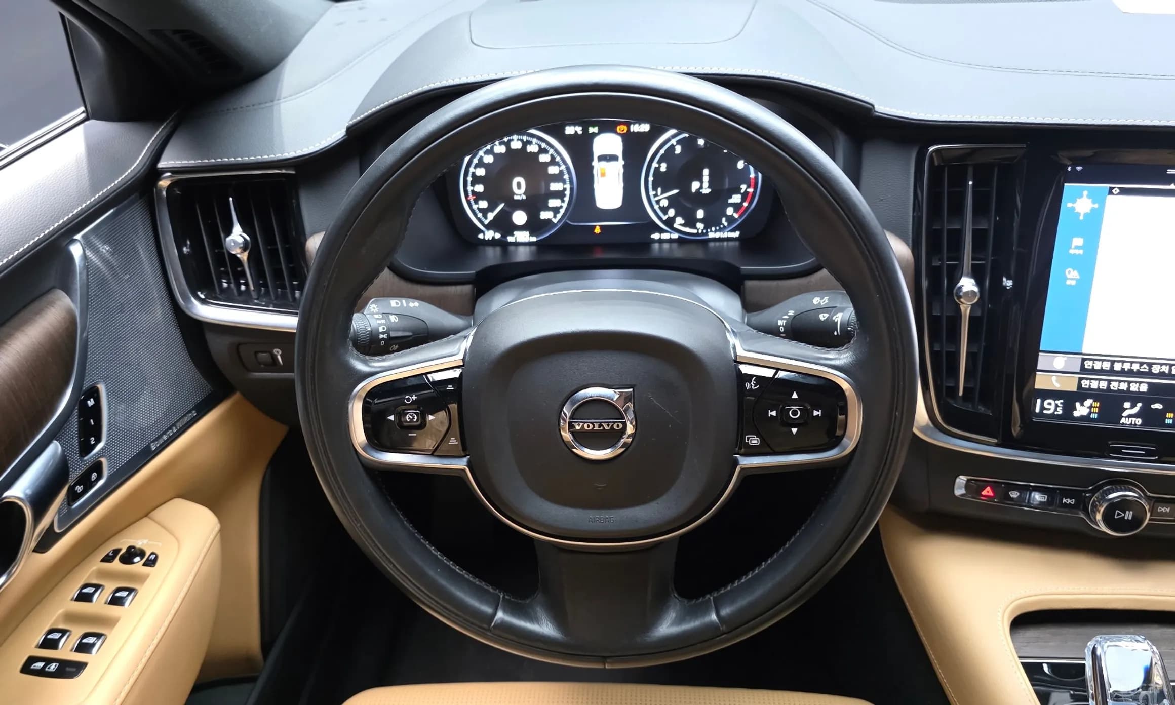 S90