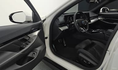 5 Series (G60)