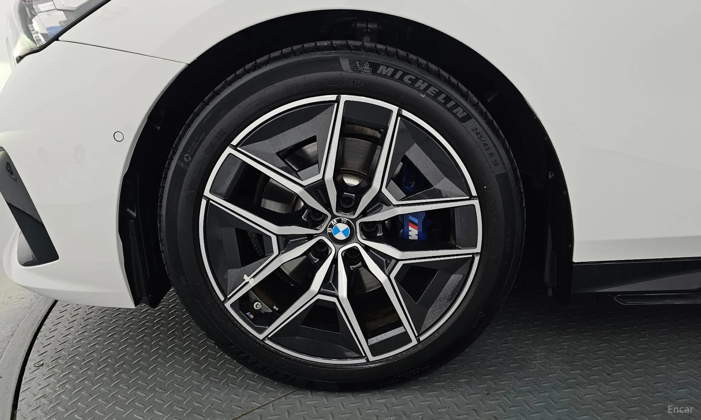 5 Series (G60)
