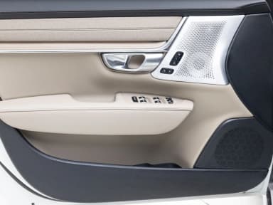 S90